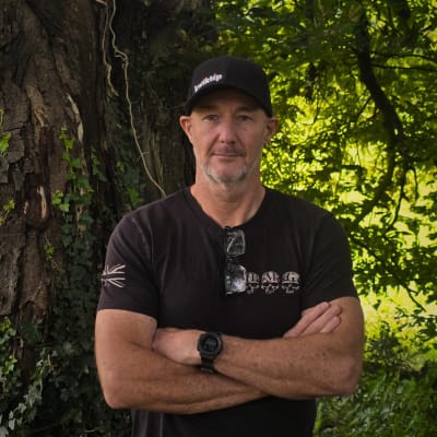 Meet the team - 400 x 400 - Simon
